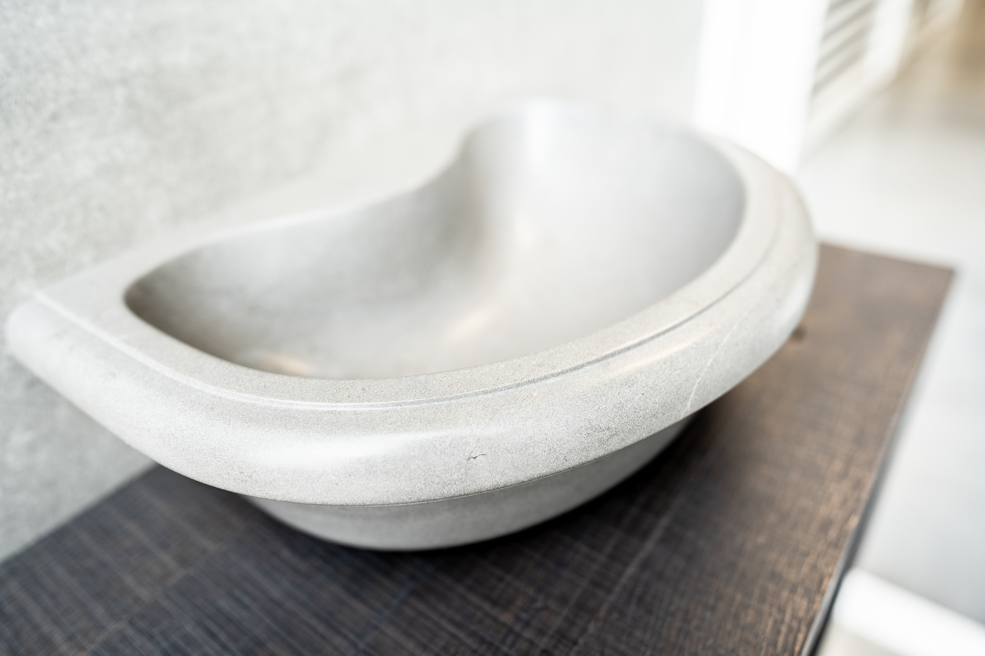 ambachtelijke steenkapperij, steenhouwerij, tegels Eeklo, tegels op maat, showroom, bezoek ons atelier, maatwerk tegels, natuursteen op maat, maatwerk in natuursteen, maatwerk in natuursteen is ons sterktepunt, badkamer tegels, belgische hardsteen, terrastegels, belgische blauwe steen, composiet, graniet, hardstenen dorpel, trappen in natuursteen, vloeren in natuursteen, arduin, graniet, houtkachels, keramische tegels, klassieke open haard, houtvuren, houthaarden, elektrische vuren, kurt pauwels, landelijke sierschouwen, sierschouwen, landelijke sierschouwen, sierschouwen prijzen, leisteenwandtegels, marmer, marmer keukenblad, keukenbladen in natuursteen, keukenblad in graniet, keukenblad in composiet, marmer tegels, schouwtechniek, natuursteen vloer, natuursteen tegels, natuursteen vloeren, natuursteen vensterbank, pauwels natuursteen, schouwmantels, steenhouwerij, stonemason, tegels, vloertegels badkamer in natuursteen, tuintegels, terrastegels in natuursteen, vensterbanken op maat, vensterbank natuursteen, tegelvloeren, gashaarden, ingebouwde kachels, vlammenspel, sfeervuur, werkbladen op maat, schouwmantels in natuursteen, marmer carrara, natuursteen groeves carrara marmer Toscane, ambachtelijke steenkapperij, installatie van kachels in eeklo, installatie van kachels in Maldegem, installatie van kachels in Lievegem, schoorsteentechniek, verwarming, sierschouwen maatwerk, gashaarden, pelletverwarming, plaatser van kachels en haarden, gietijzeren kachels, vrijstaande kachels, haarden kachels, schouwen Assenede, sierschouwen Gent, houtpellets, pelletkachels, houtstook, inbouwhaarden, groothandel kachels, vakman schouw, sierschouw vakman, levering en plaatsing van tegels, tegels Lievegem, tegels Maldegem, tegels Lembeke, tegels Waarschoot, tegels Eeklo, tegels, vloerder, vloerwerken, tegelwerken, tegels Lovendegem, levering en plaatsen van tegels en faience, tegelzetter, tegelhandel, natuursteen, steenkapper, keramische tegels, muurtegels, siertegels, haardtegels, muurstrips, steenstrips, tegelbedrijf pauwels, tegelbedrijf Meetjesland, wandtegels, keramische imitatietegels, composiet tegels, vloertegels en wandtegels, keramische wandtegels, belevingsshowroom, keramisch terras, XXL-tegels, gevelrenovatie, arduin, tegelhandel gevelbekleding Natuursteen, Lembeke, tegelhandel watervliet, tegelhandel Sint-Laureins, tegelhandel Meetjesland, tegelhandel Lievegem, vuur en vlam, soorten kachels, kachels en haarden, tegels eeklo en natuursteen Pauwels.
